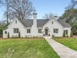 Beautiful Light-filled Foxcroft Home