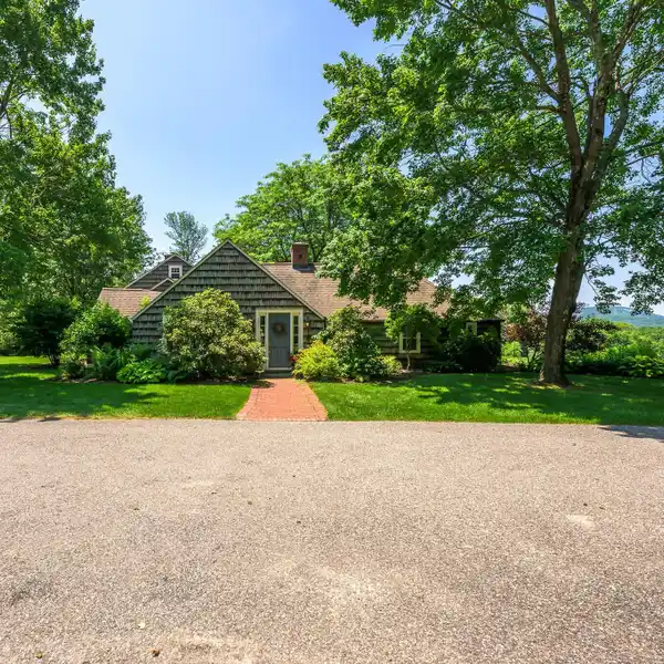 HISTORIC SHINGLE-STYLE BARN ON 28 ACRES
