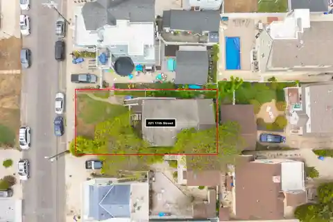 Prime Oceanside Location