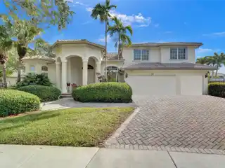 Rare Opportunity in Pembroke Isles
