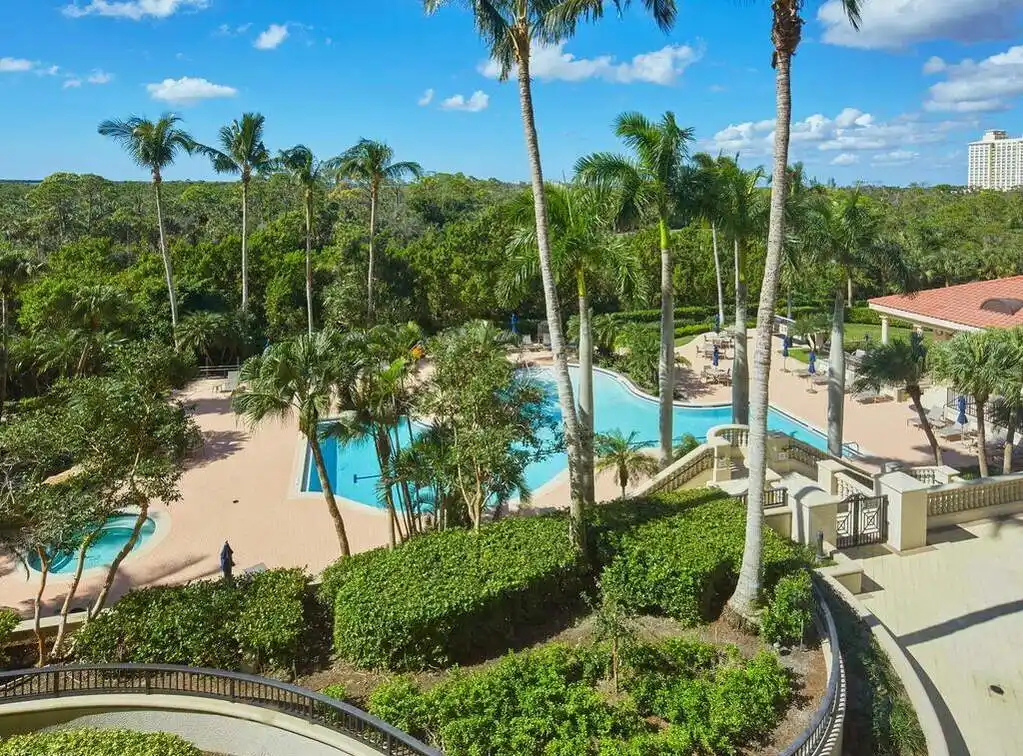 Gorgeous Corner Residence at Treviso at the Colony