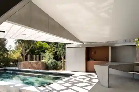 Ultimate Family Retreat Estate in Macmasters Beach