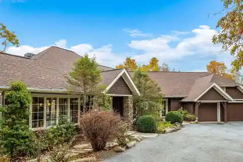 Stunning Mountain Home