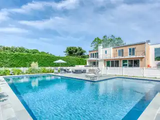 Completely Renovated Modern Home for Rent