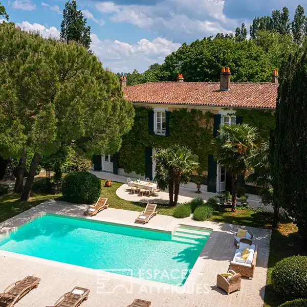 EXCEPTIONAL FORMER 17TH CENTURY SEIGNEURY