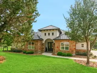 Hill Country Style Home with Modern Touches