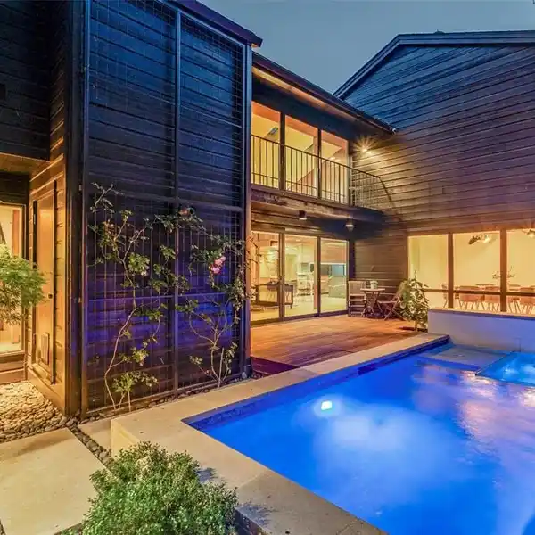 COMPLETELY REIMAGINED MID-CENTURY MODERN GEM