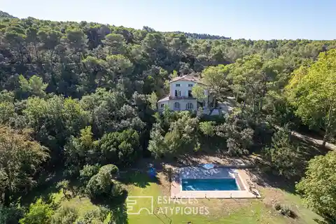 Magnificent Property in a Wooded Setting