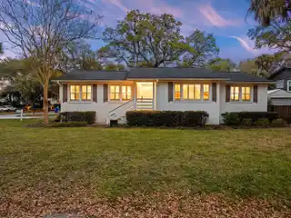Ideal Coastal Getaway
