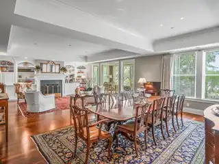 Luxurious Second Floor Condominium
