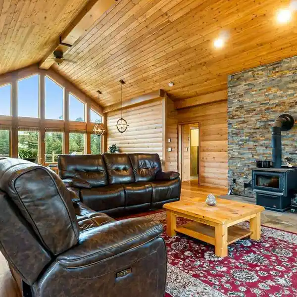 BEAUTIFUL 150-ACRE GATED PROPERTY