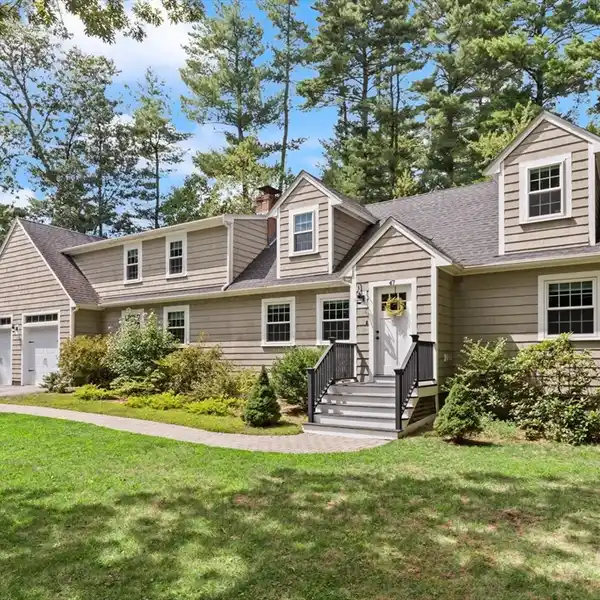 LOVELY CAPE-STYLE HOME