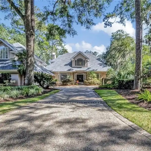 GEM IN PRESTIGIOUS COLLETON RIVER