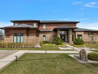 Luxury Lakefront Living at Its Finest