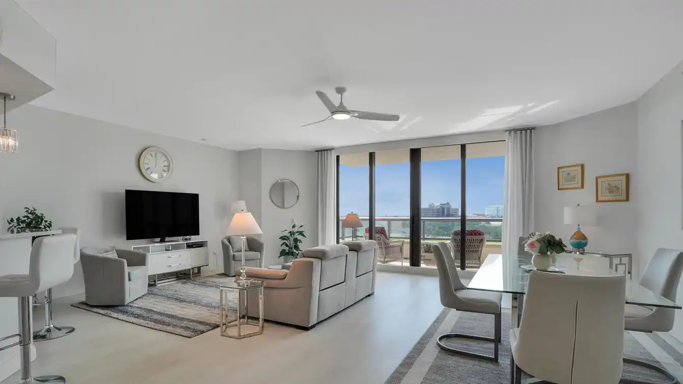 Attractive Fully Remodeled Condo