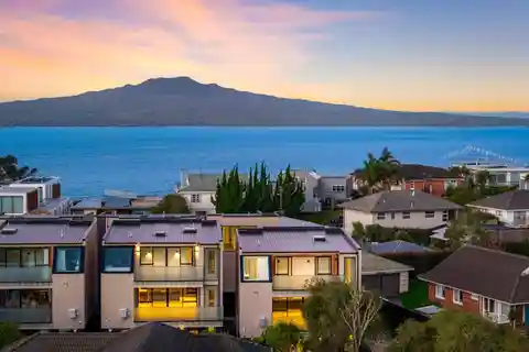 Architectural Elegance Meets North Shore Beachside Bliss