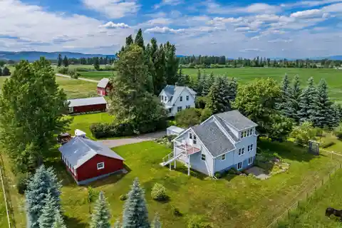Enchanting Montana Homestead