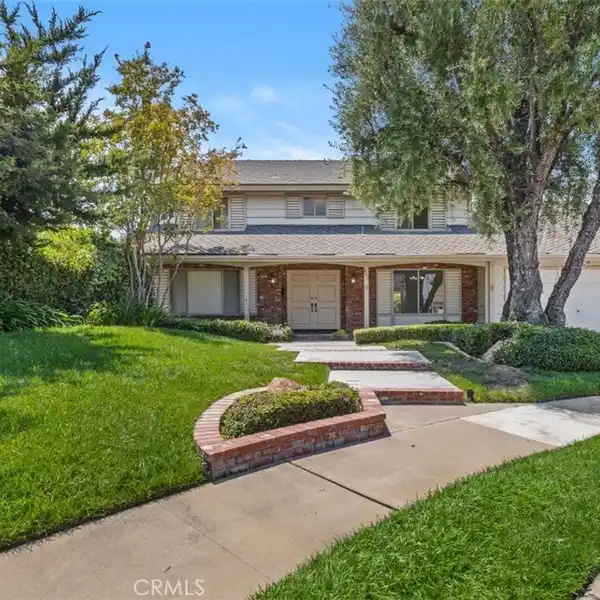 LOVINGLY MAINTAINED HOME AWAITING NEW OWNER'S TOUCH