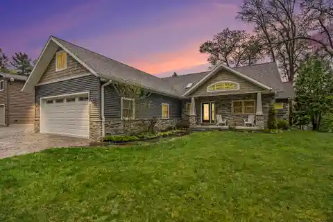 Custom Ranch on Clear Lake
