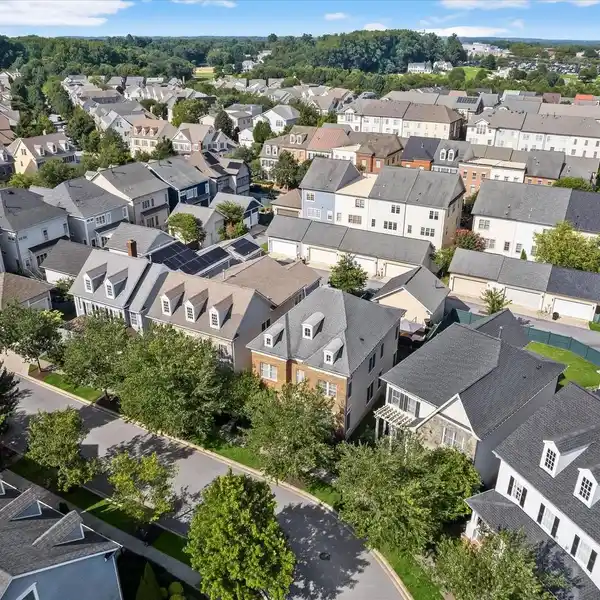 BEAUTIFULLY UPGRADED HOME IN MIDTOWN MAPLE LAWN
