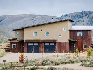 Stylish Home with Stunning Mountain Views