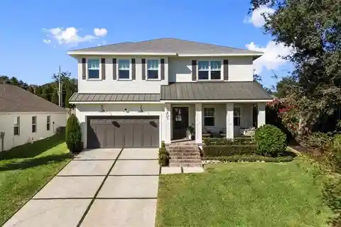 Ravishing Abode with Meticulous Detail