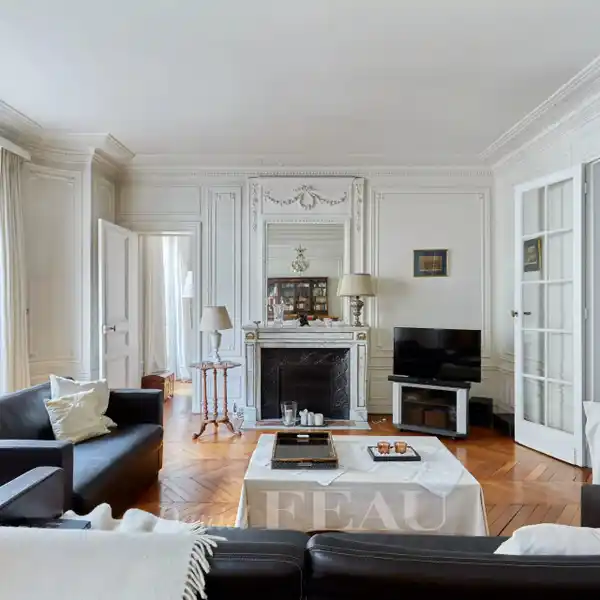 SUNNY CORNER APARTMENT
