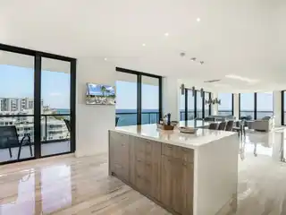 Ocean View Penthouse in Prime Location