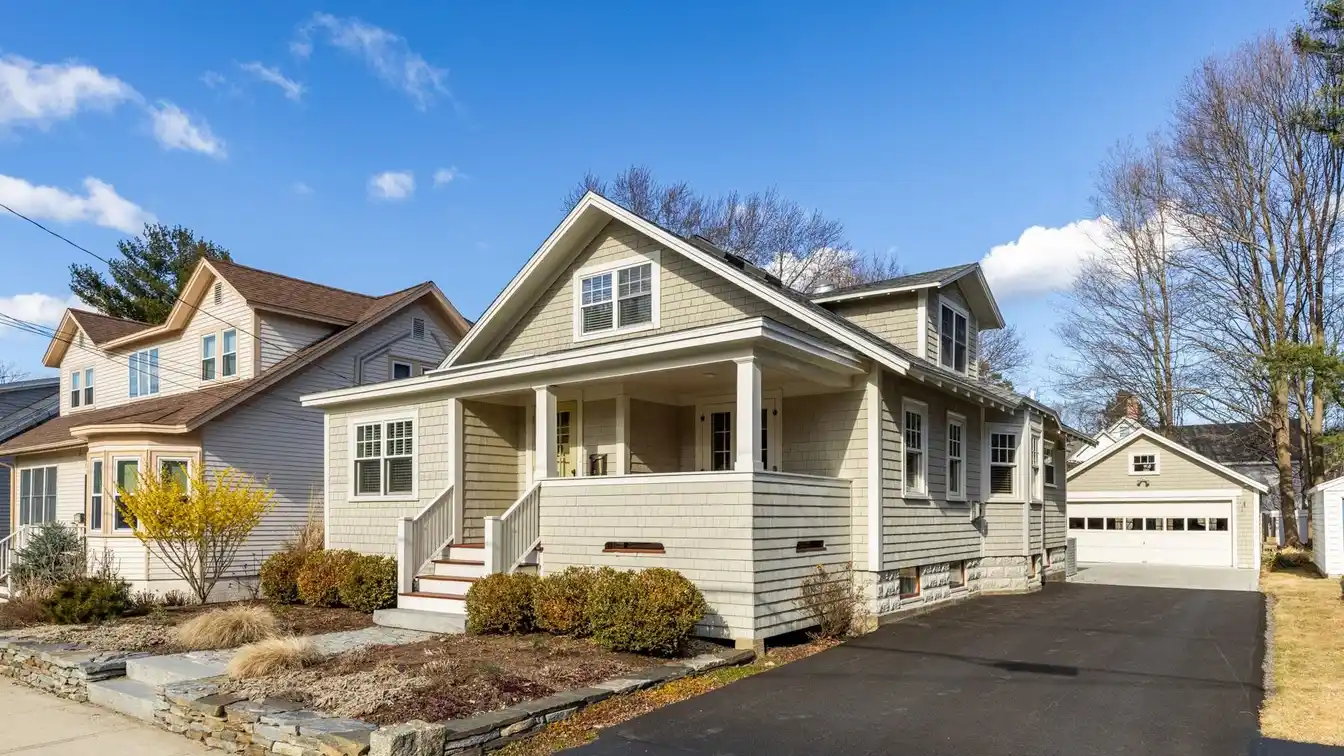 Beautifully Restored Bungalow