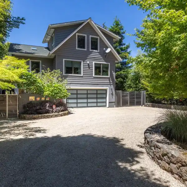 PRIVATE OASIS WITH AMAZING VIEWS