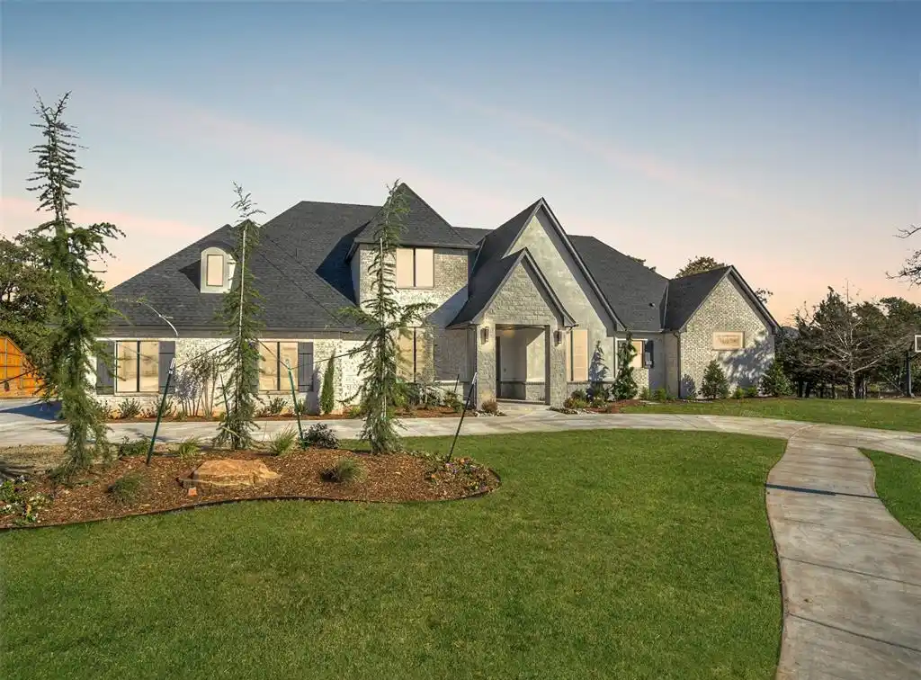 Modern Luxury Living