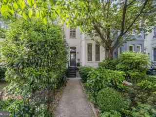 Designer-finished Federal Steps from Everything