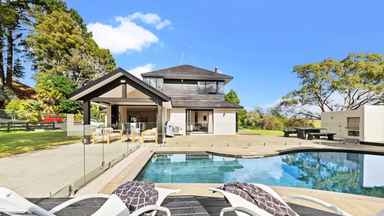 Stylish Country Residence