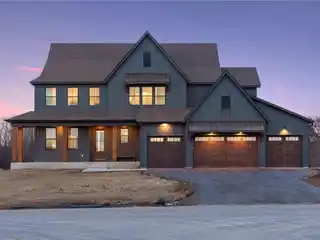 Gorgeous New Construction in Koch Farm Sanctuary