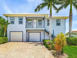 Coastal Living in Matlacha Isles