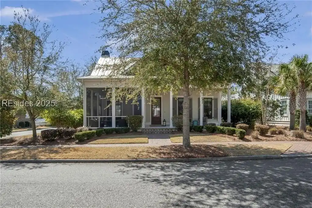 Ideal Lowcountry Cottage-style Home