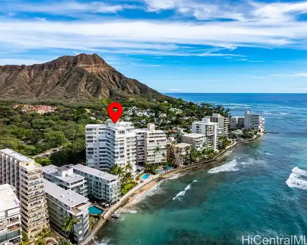 BEAUTIFUL UNIT IN A NEWLY RENOVATED BUILDING