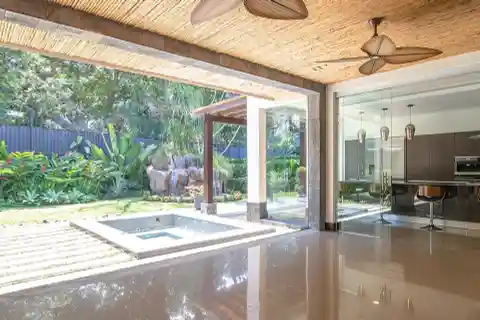 Single-Level Modern Home in Hacienda Lindora