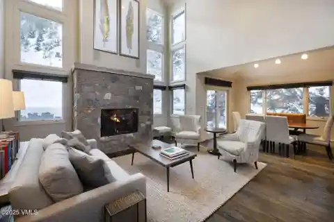 Rare Townhome in Coveted Arrowhead
