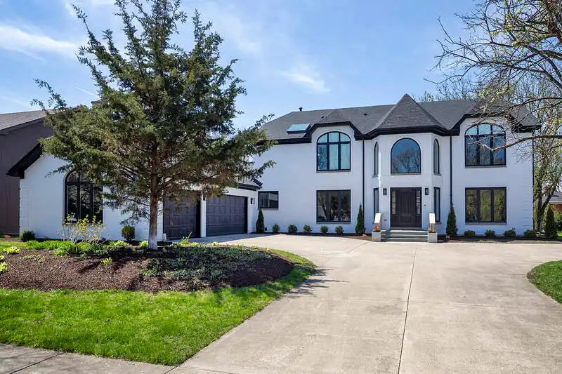 Beautifully Renovated Home in the Desirable Woodmere Subdivision
