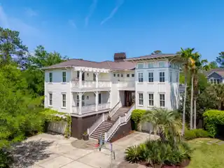 Flexible Living in a Convenient Location