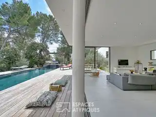Elegant Contemporary Villa