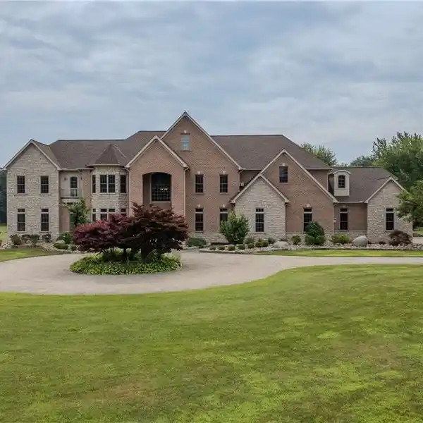 GORGEOUS HOME AND 58.5-ACRE HORSE FARM