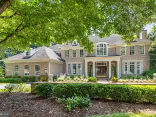 Stately All-brick Colonial in the Reserve