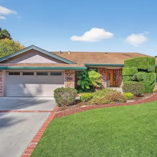 THE SWEET SPOT OF COUNTRY CLUB PARK