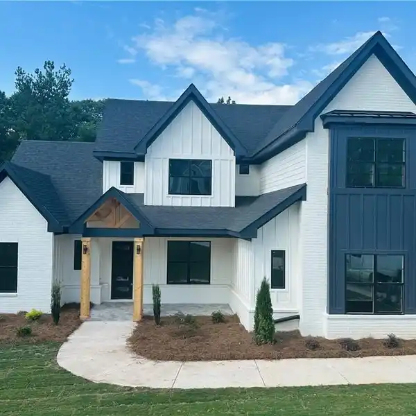 REFINED LIVING IN ARBOR SPRINGS
