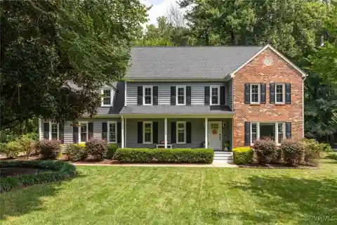 Rare Colonial in Highly Sought After Community