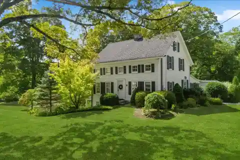 Lovingly Renovated Historic Estate
