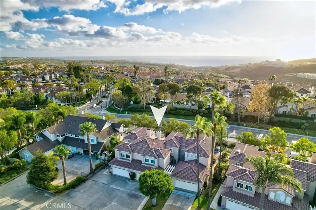 Beautifully Maintained Condo in the Sought-after Le St. Tropez Community