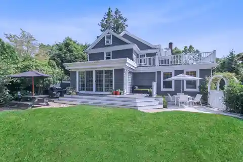 Modern Living with Wrap-Around Deck